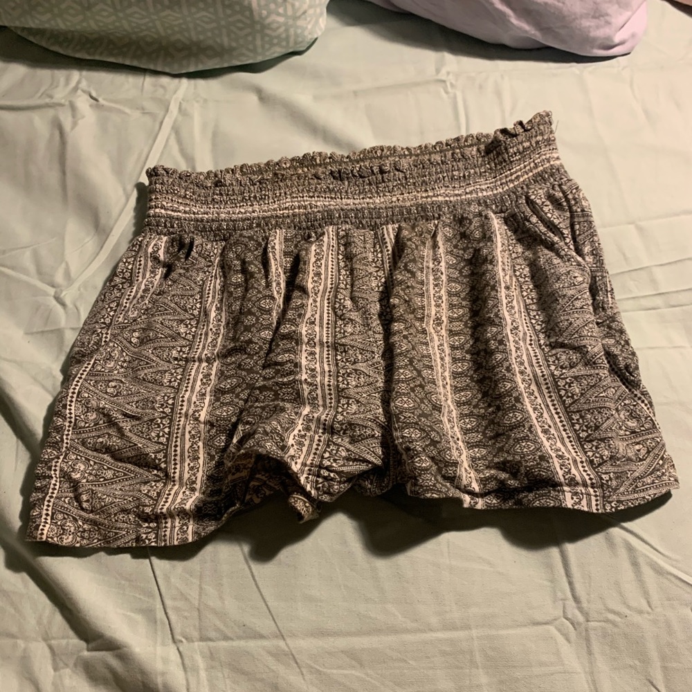 Green flowy print shorts